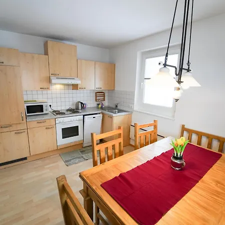 Schlafgut Kuessler - 70m Vom Express * زيل أم سي