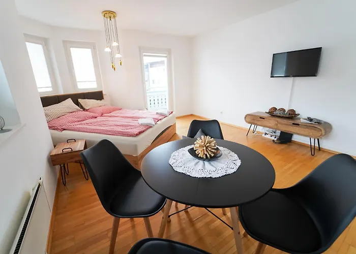 Schlafgut Kuessler - 70m Vom Express * Целль-ам-Зеє