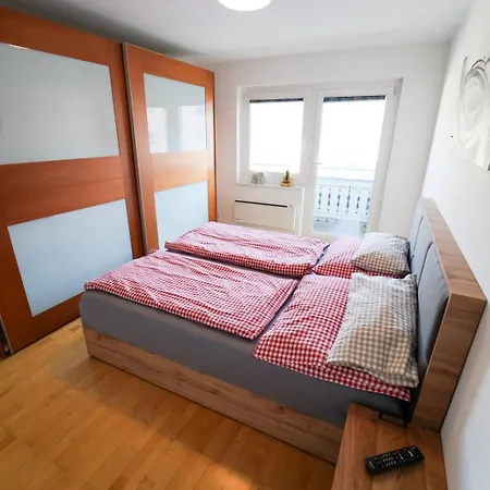 Schlafgut Kuessler - 70m Vom Express Apartament Zell am See