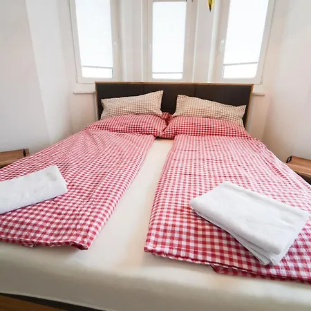 Schlafgut Kuessler - 70m Vom Express Zell am See