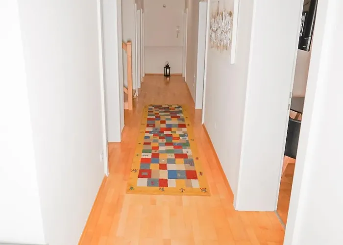 Schlafgut Kuessler - 70m Vom Express زيل أم سي