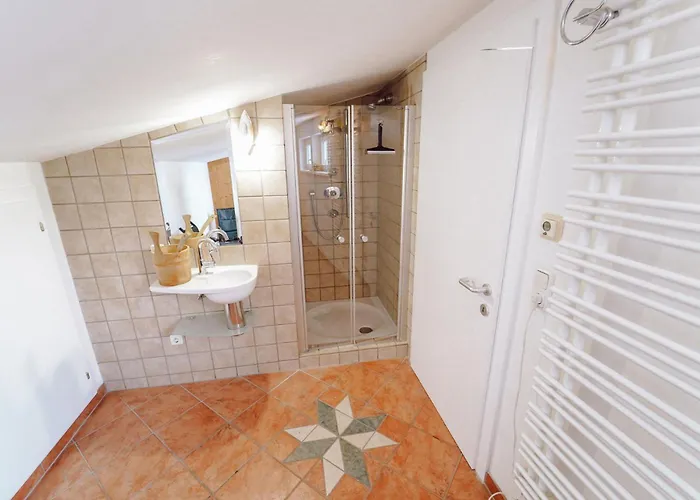 Schlafgut Kuessler - 70m Vom Express * زيل أم سي