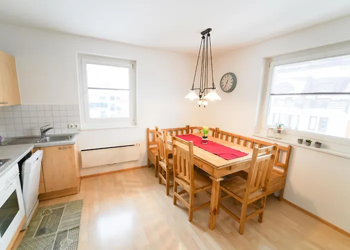 Schlafgut Kuessler - 70m Vom Express زيل أم سي