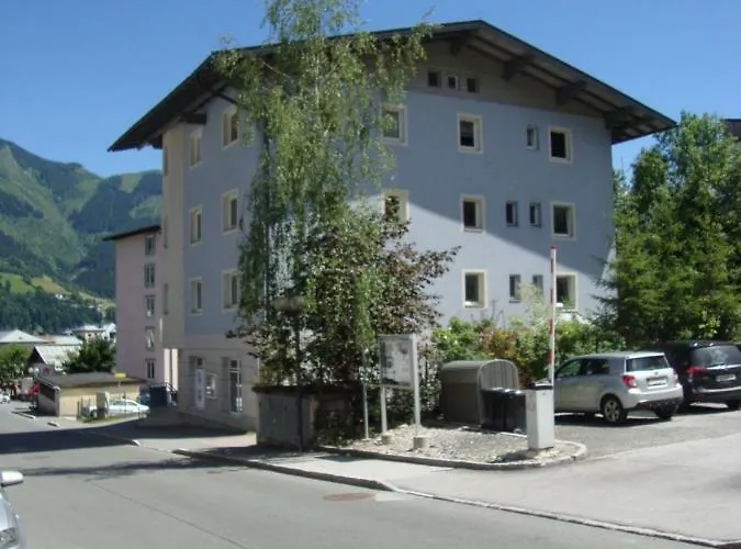 Schlafgut Kuessler - 70m Vom Express